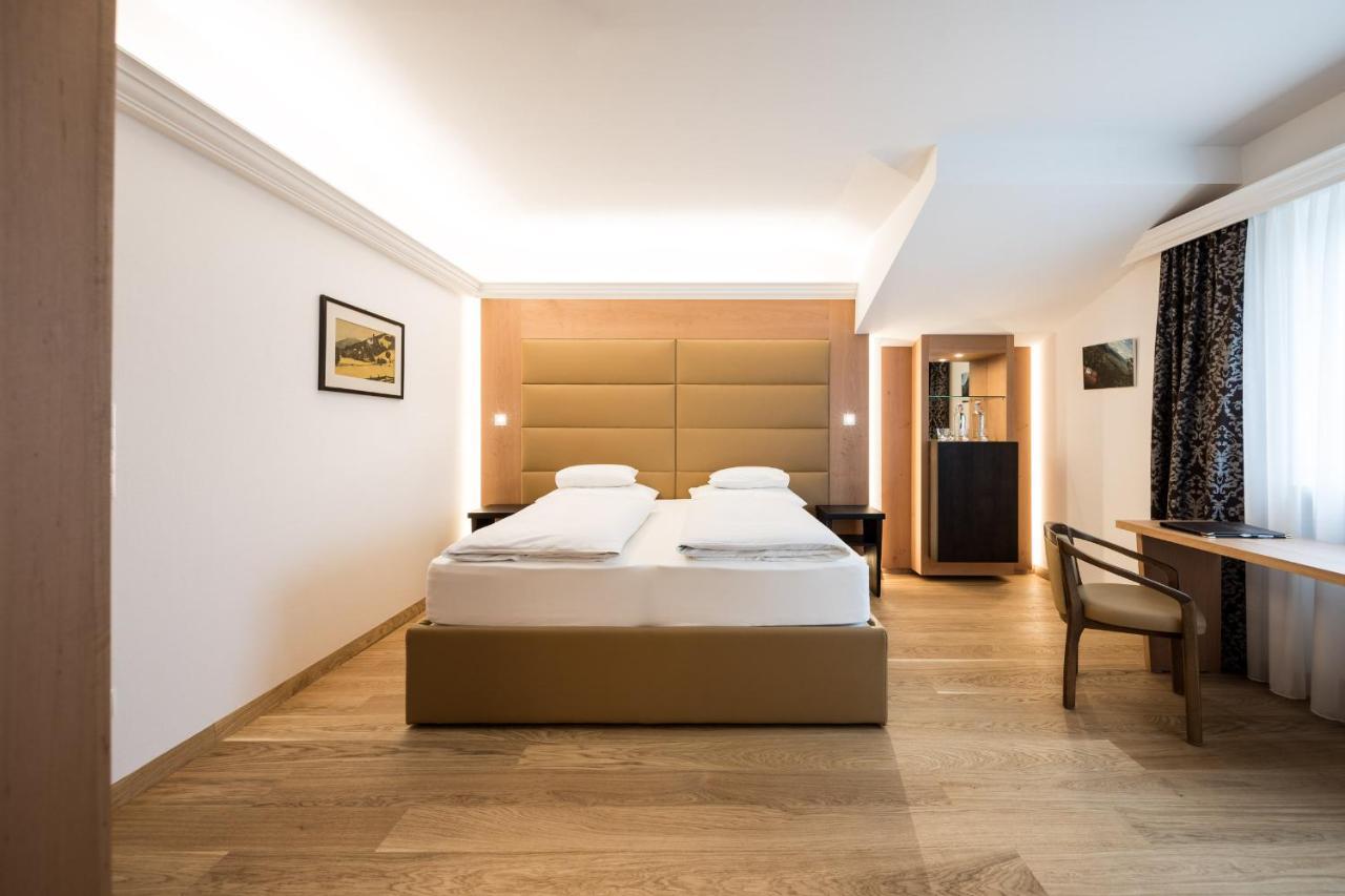 Hotel Haus Am Hang Caldaro Esterno foto