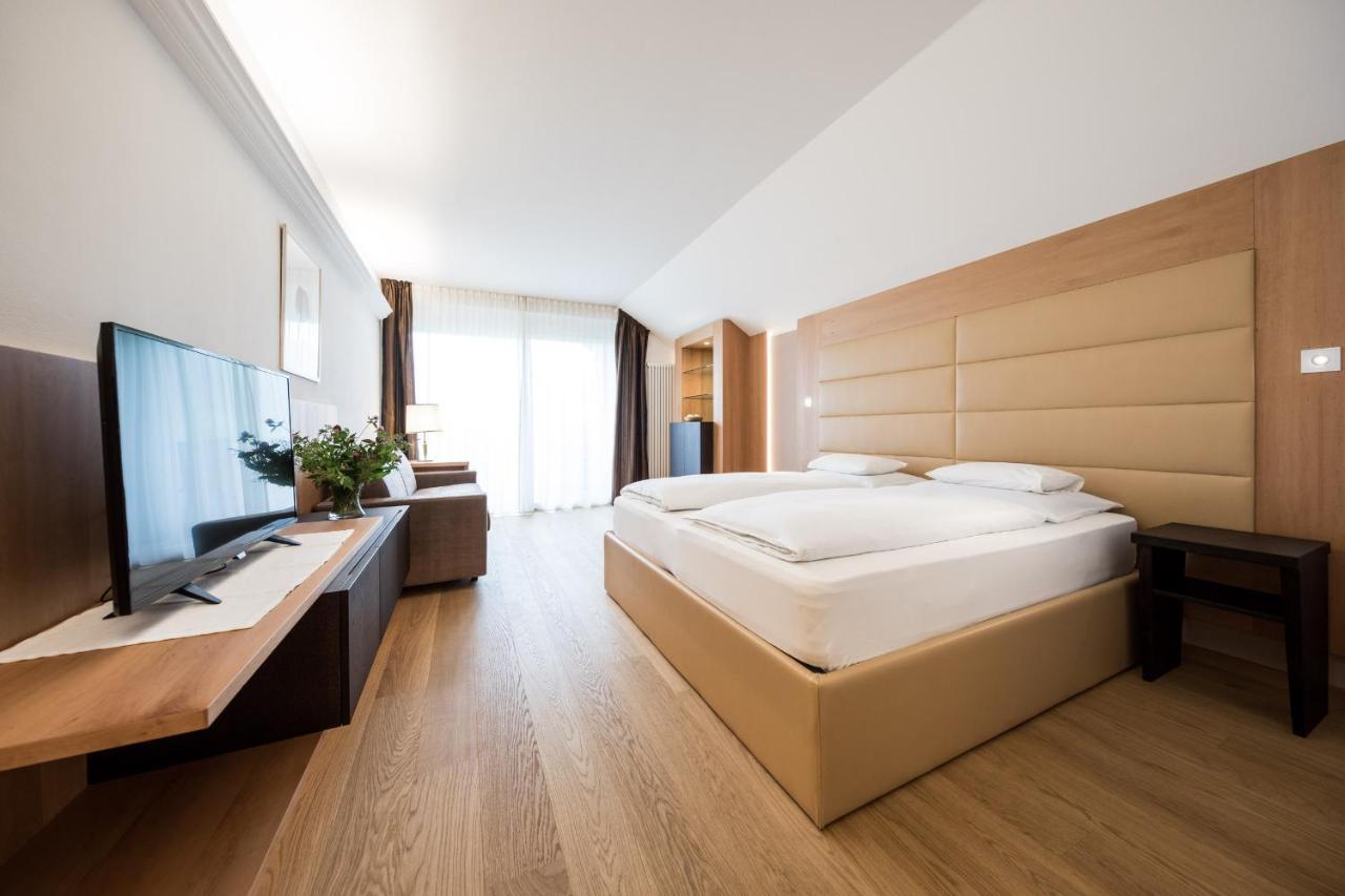 Hotel Haus Am Hang Caldaro Esterno foto